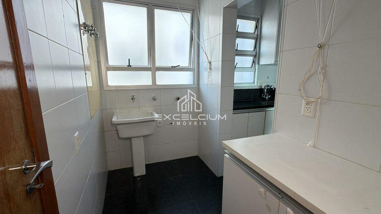 Apartamento para aluguel no Santo Agostinho: Aréa de Serviço