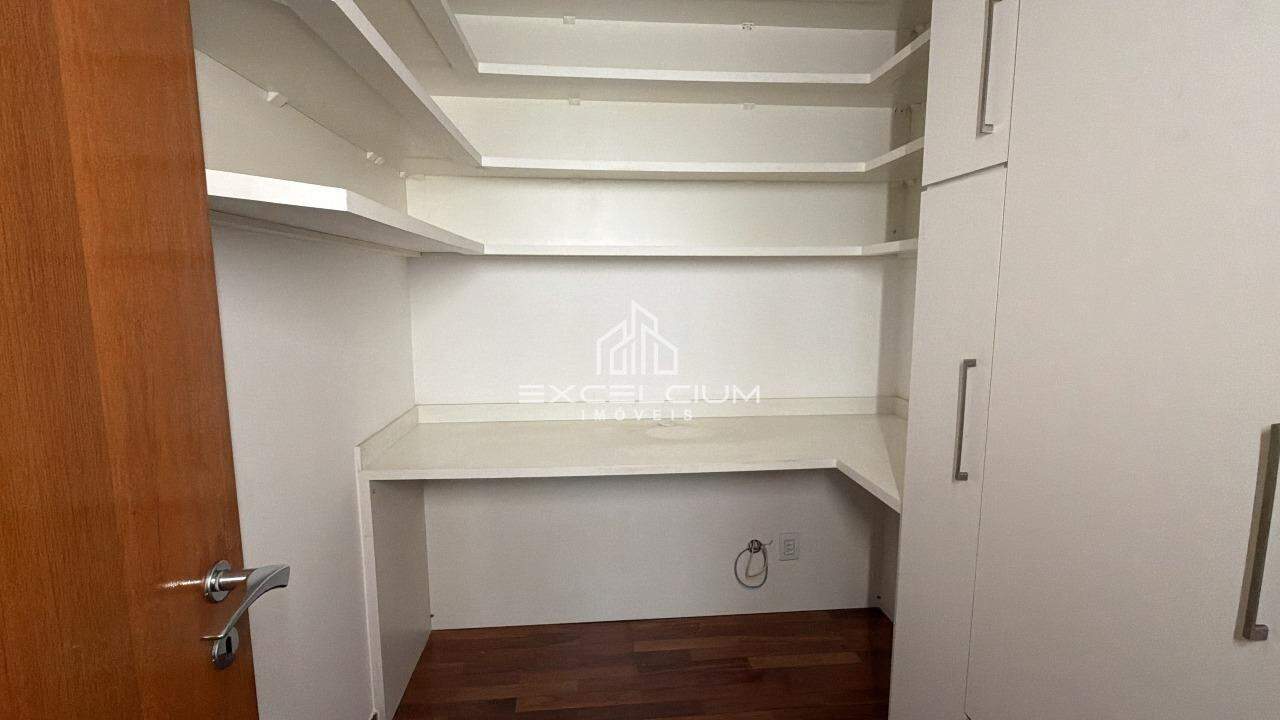Apartamento para aluguel no Santo Agostinho: Despensa