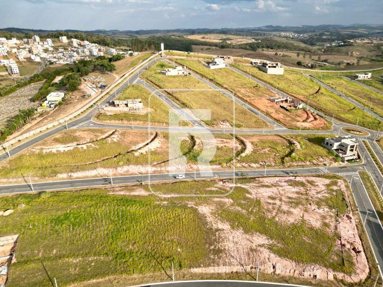 Lote à venda no Condomínio Estiva: 