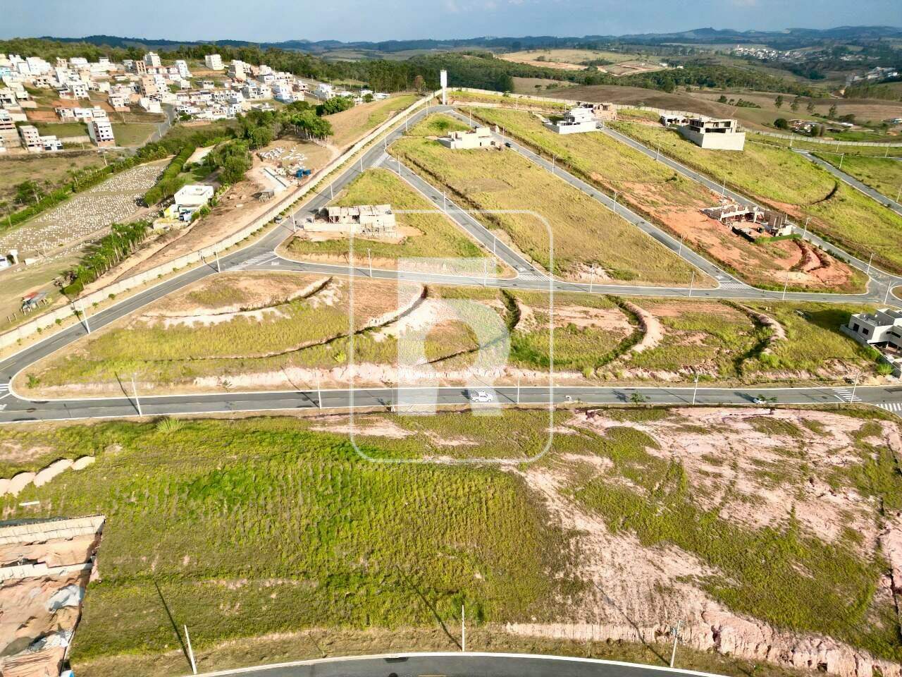 Lote à venda no Condomínio Estiva: 