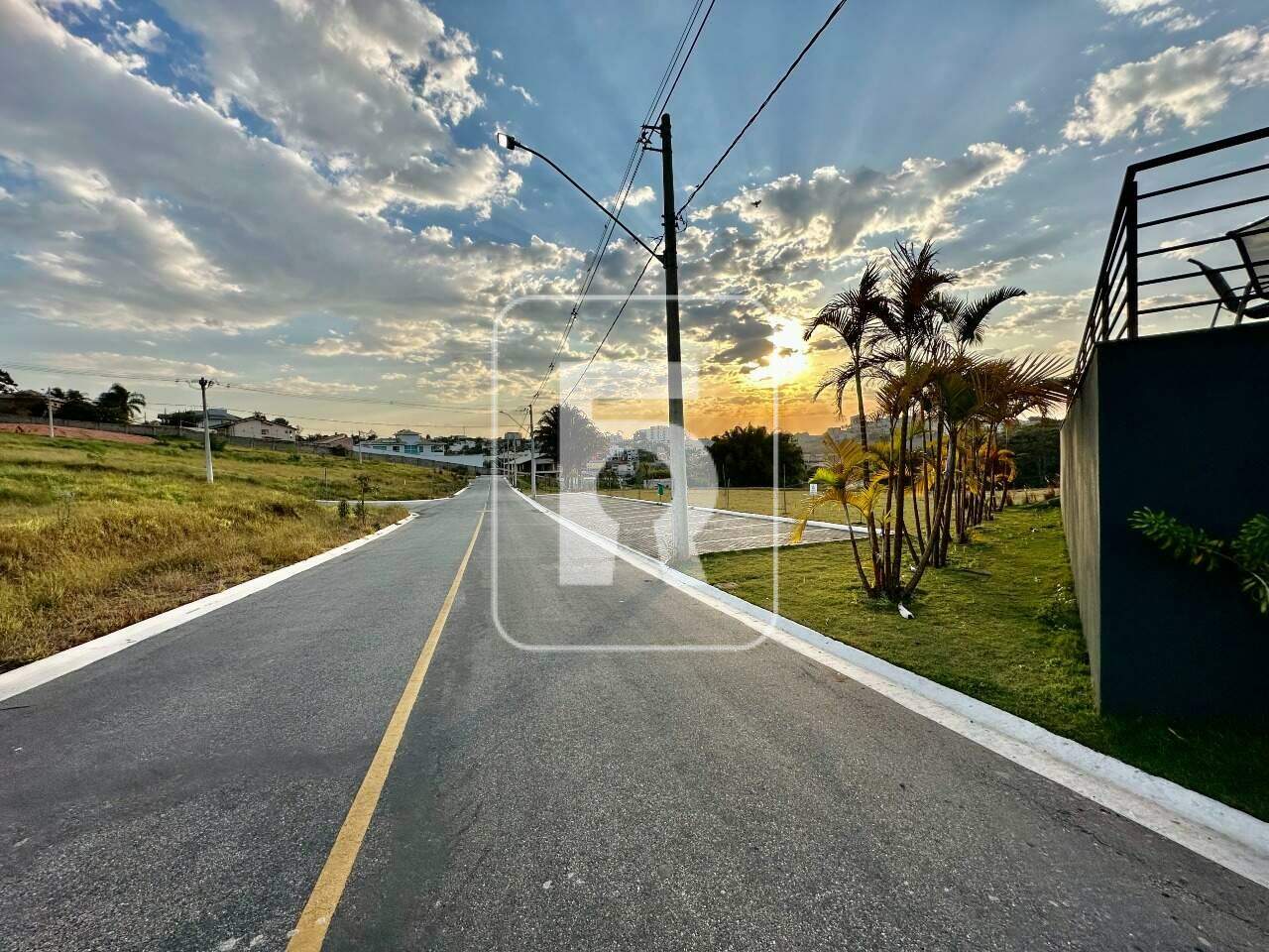 Lote à venda no Condomínio Estiva: 