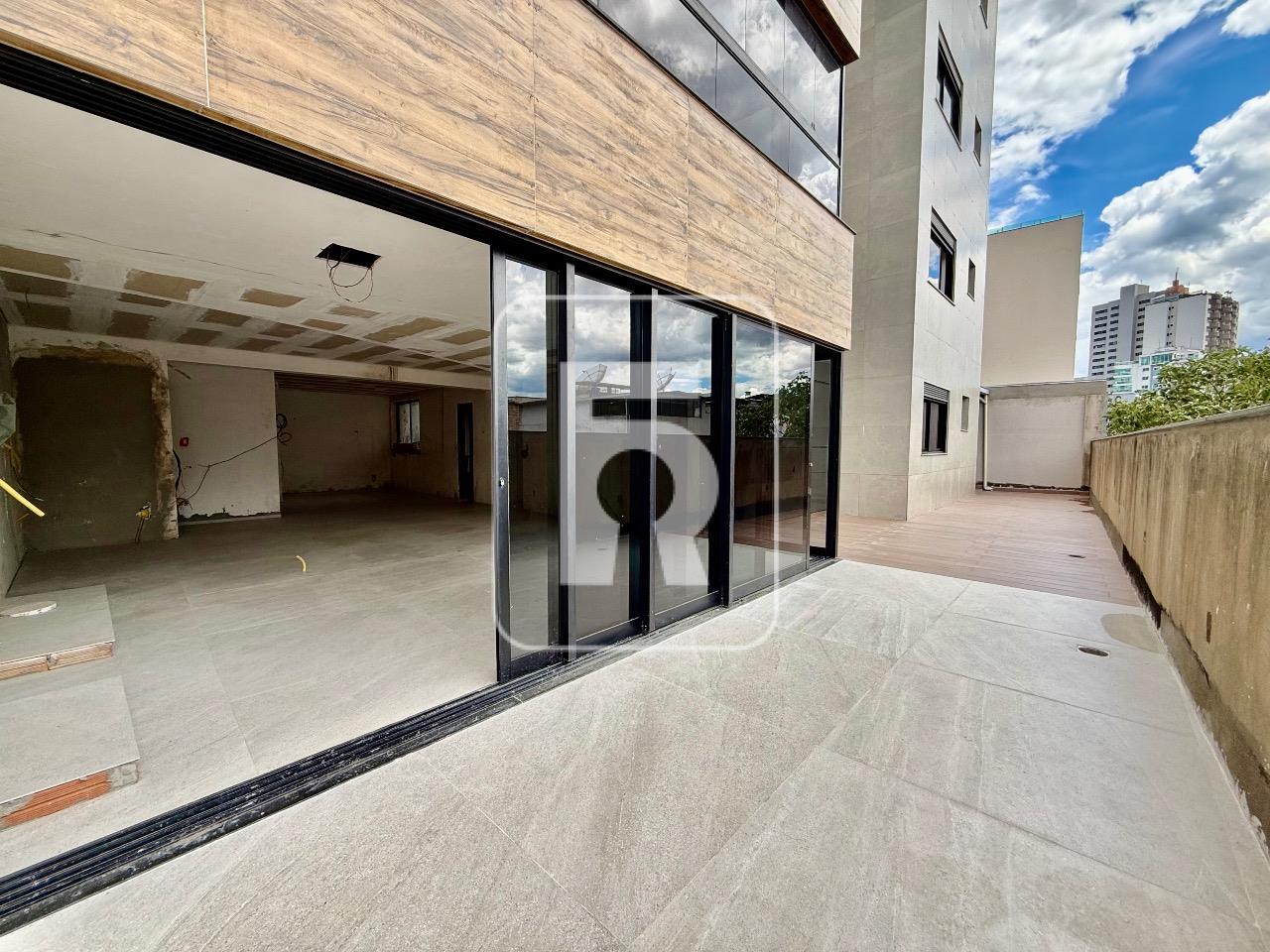 Apartamento à venda no Campo Alegre: 