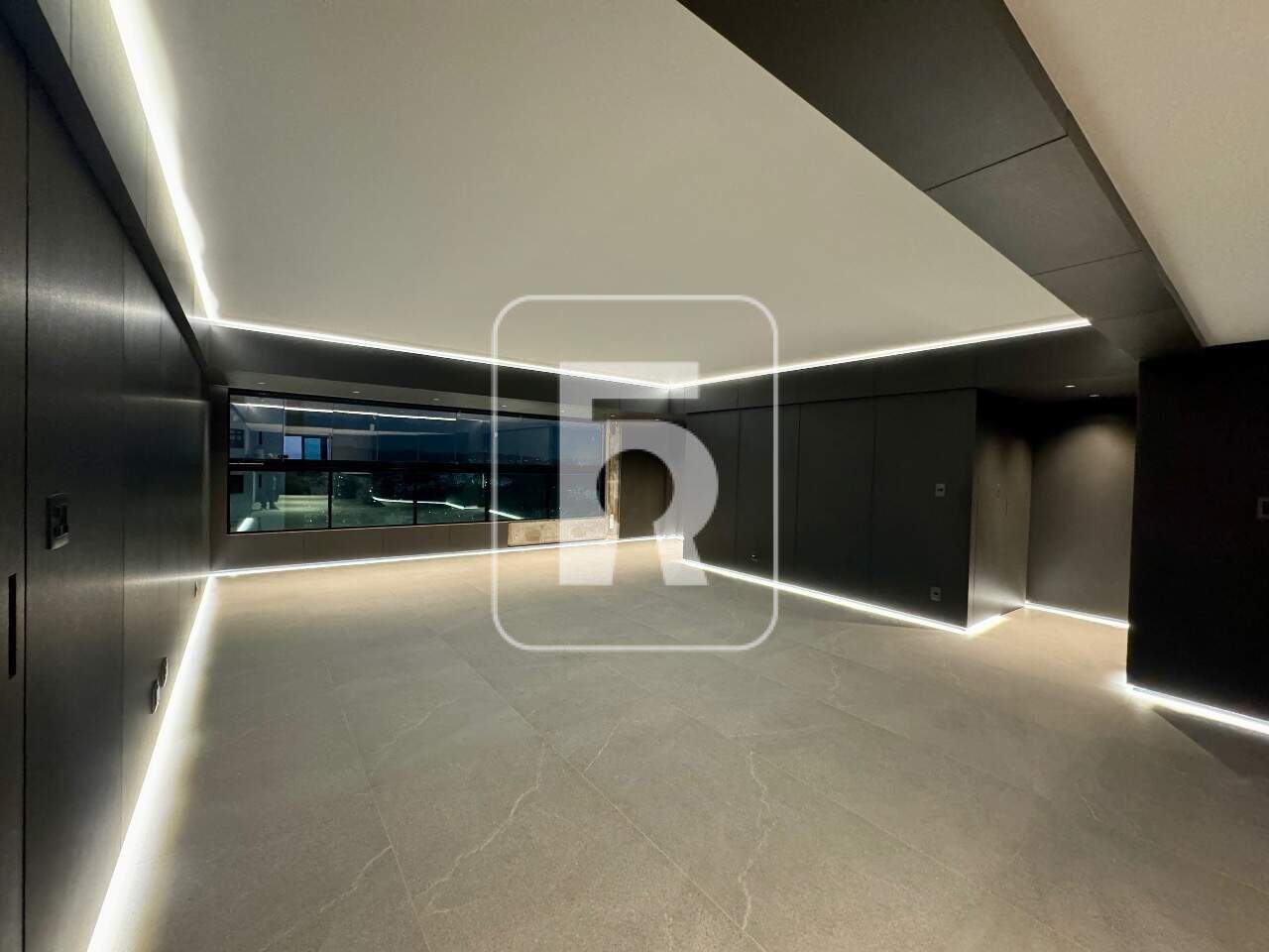 Apartamento à venda no Campo Alegre: 