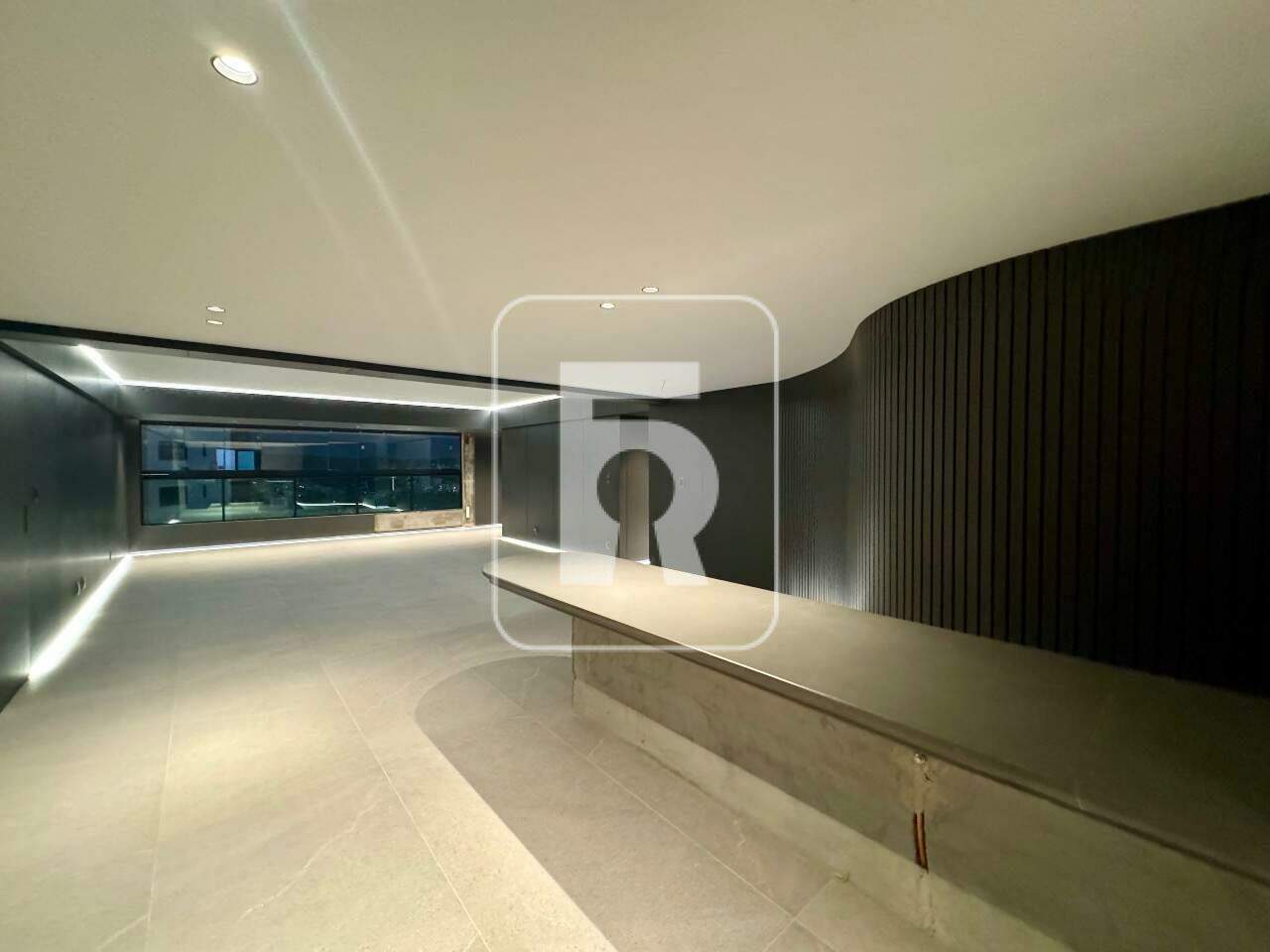 Apartamento à venda no Campo Alegre: 