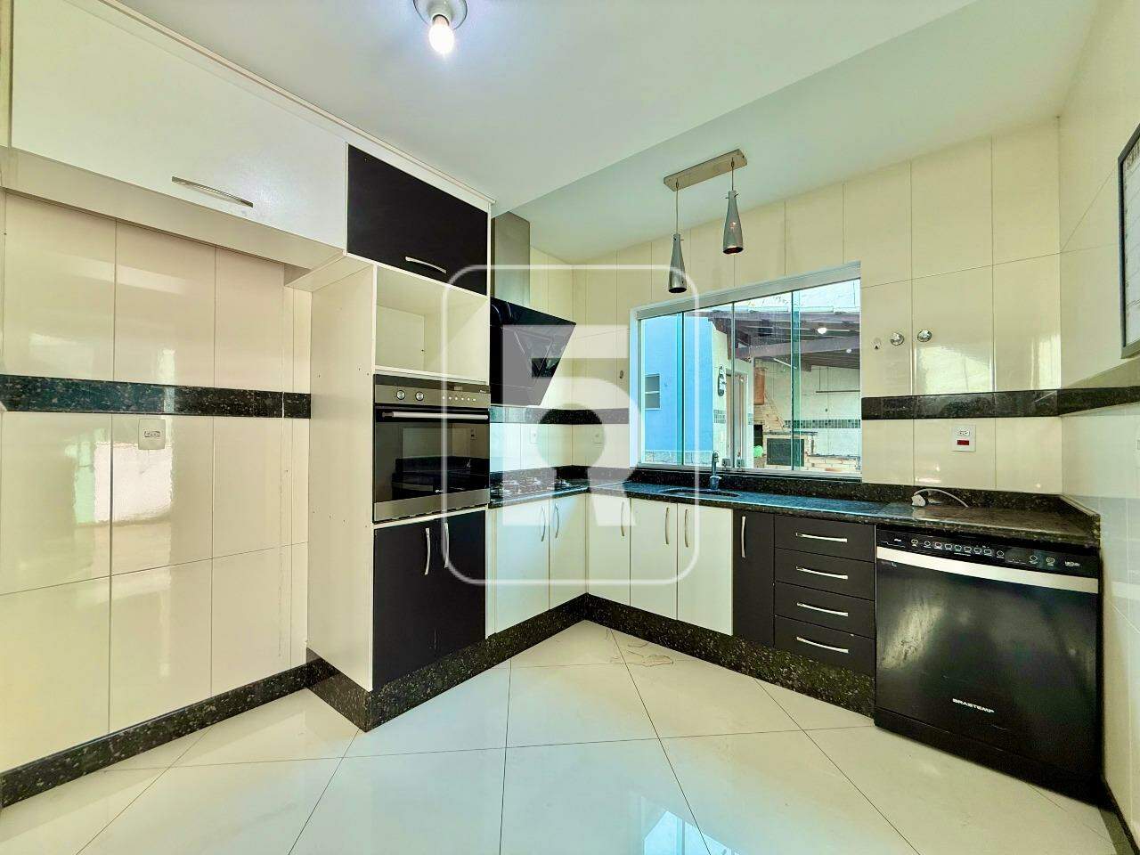 Casa à venda no Santo Agostinho: Cozinha