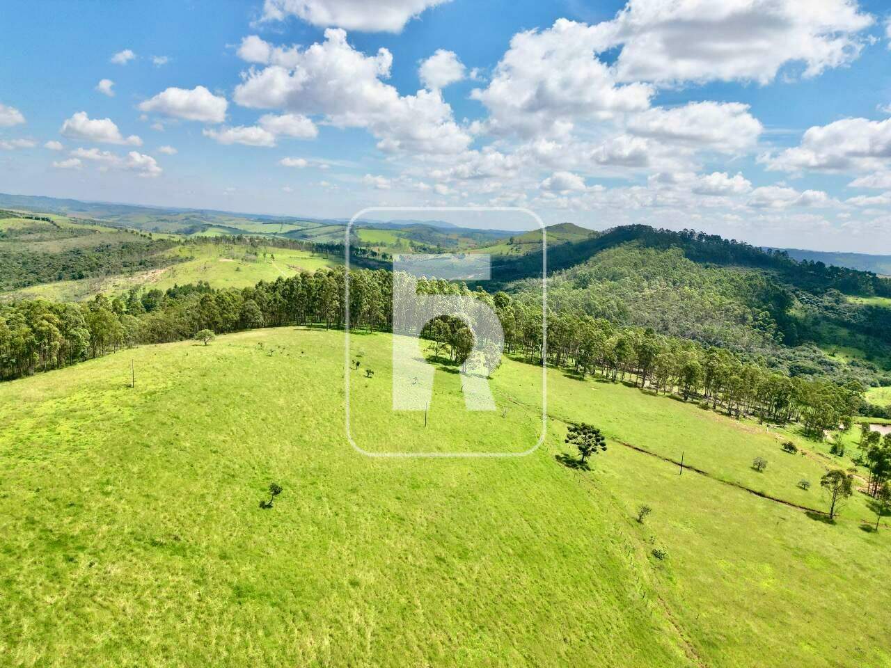 Fazenda à venda no Zona Rural de Alfredo Vasconcelos : 