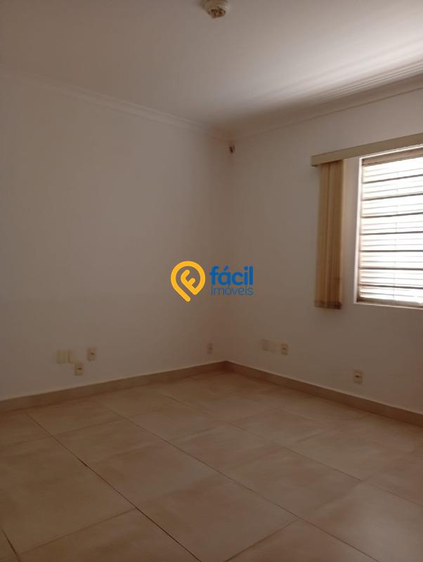 Casa para aluguel no Centro: 