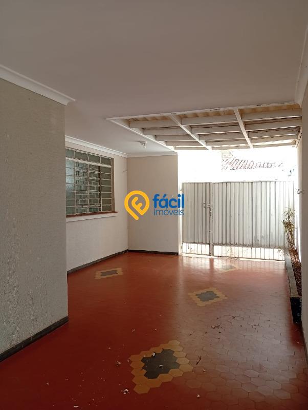 Casa para aluguel no Centro: 