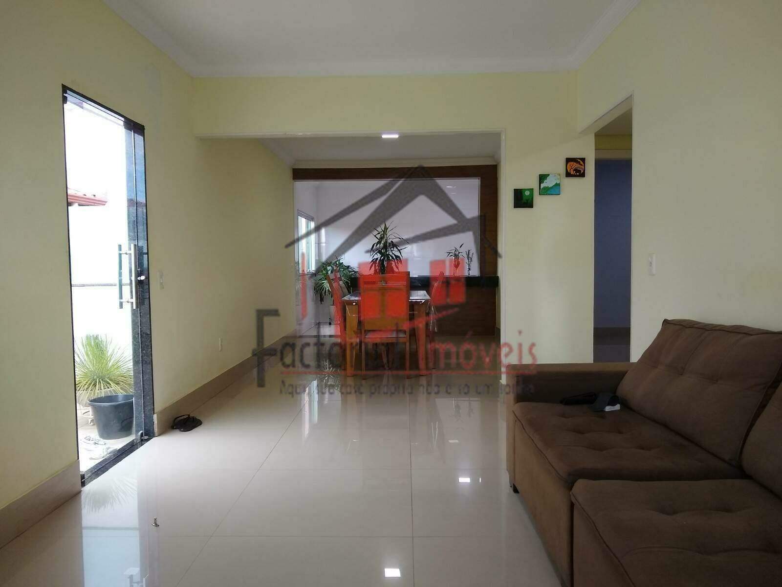 Casa à venda no Oitis: 