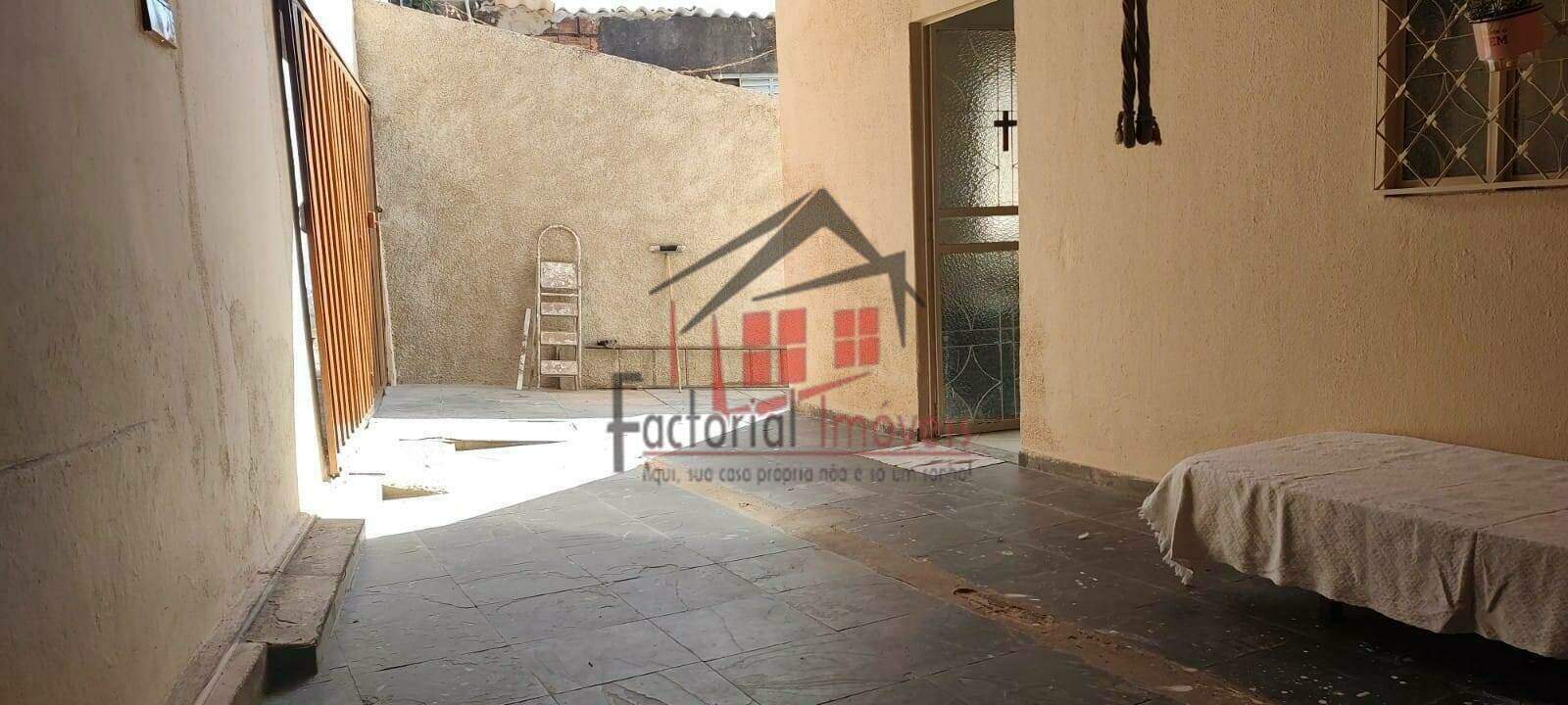 Casa à venda no Novo Glória: 