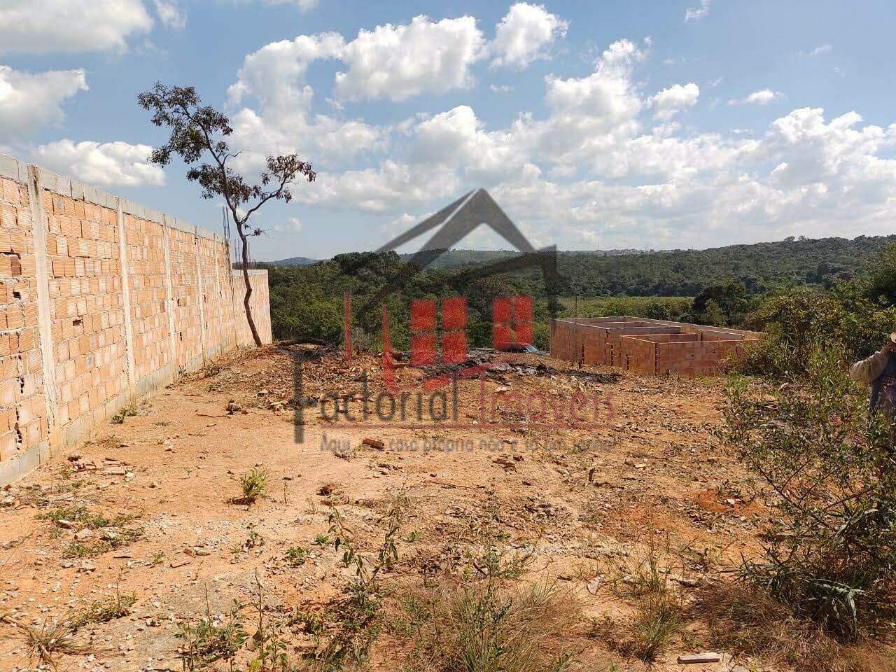 Área à venda no Quintas do Jacuba: 