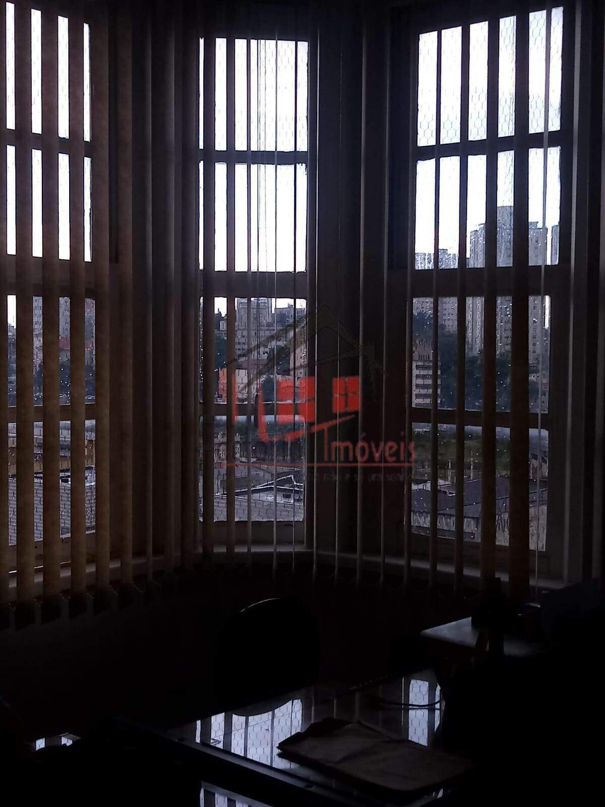 Sala à venda no Centro: 