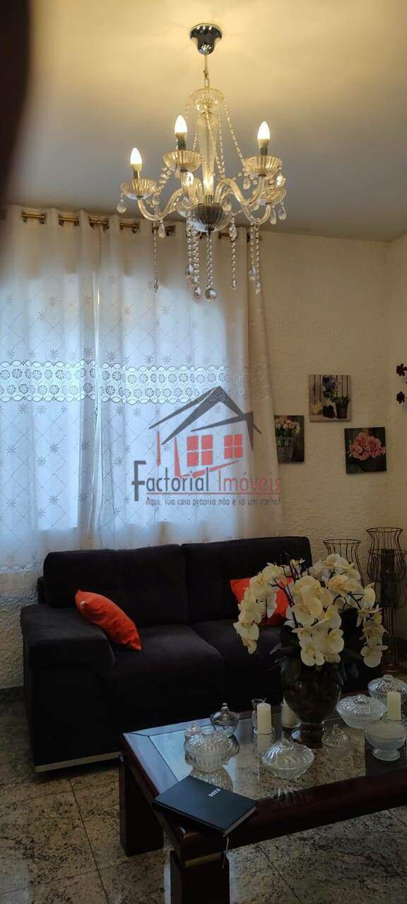 Casa à venda no Álvaro Camargos: 