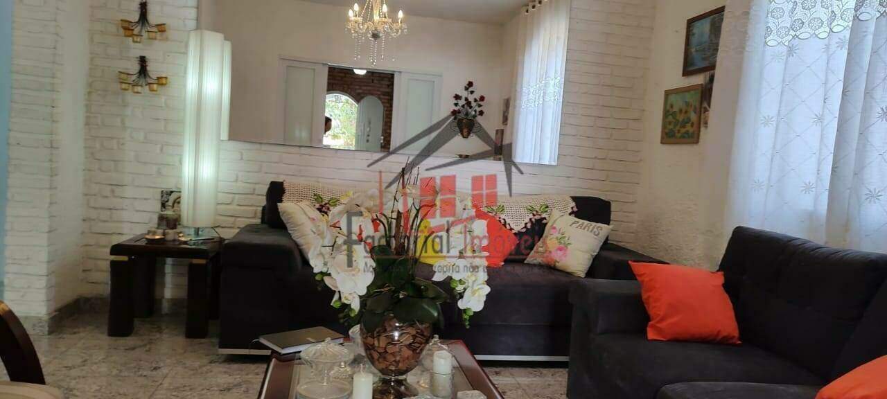 Casa à venda no Álvaro Camargos: 