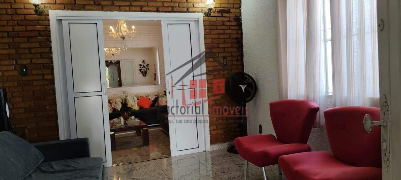 Casa à venda no Álvaro Camargos: 