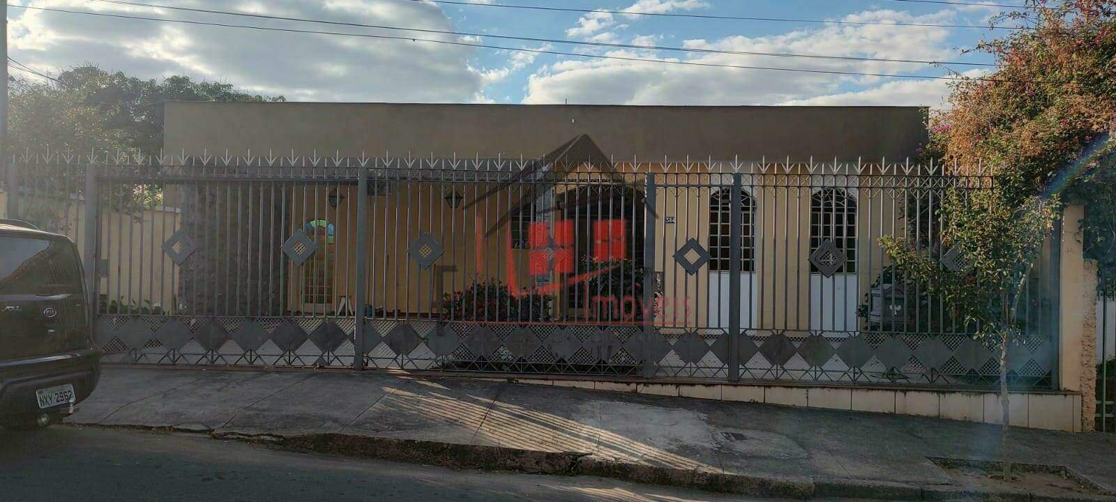 Casa à venda no Novo Glória: 