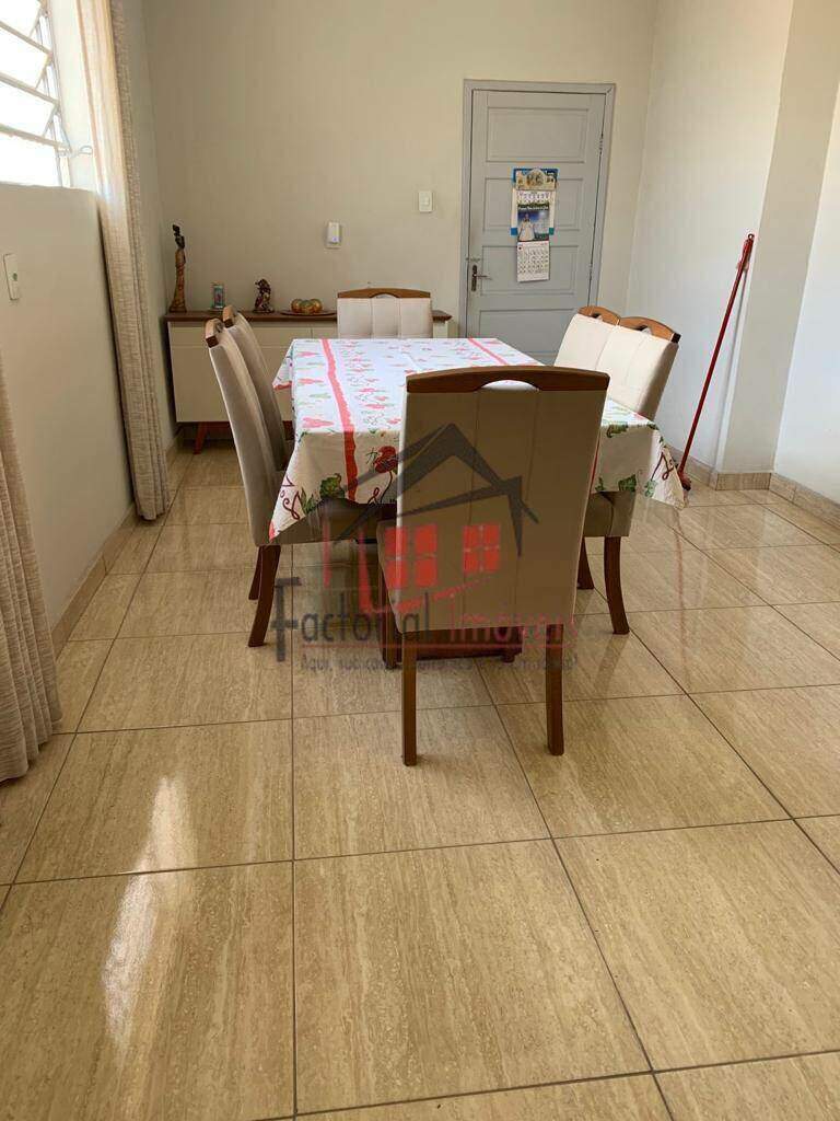 Casa à venda no Novo Glória: 