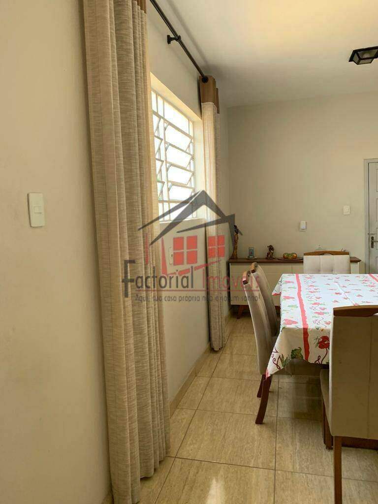 Casa à venda no Novo Glória: 