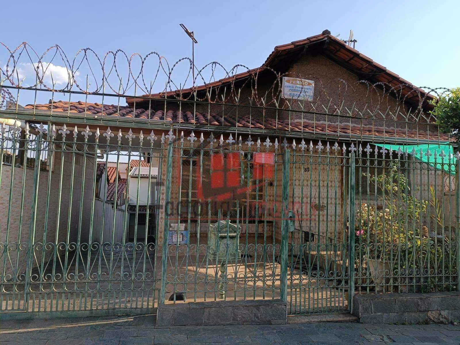 Casa à venda no Jardim Pérola: 