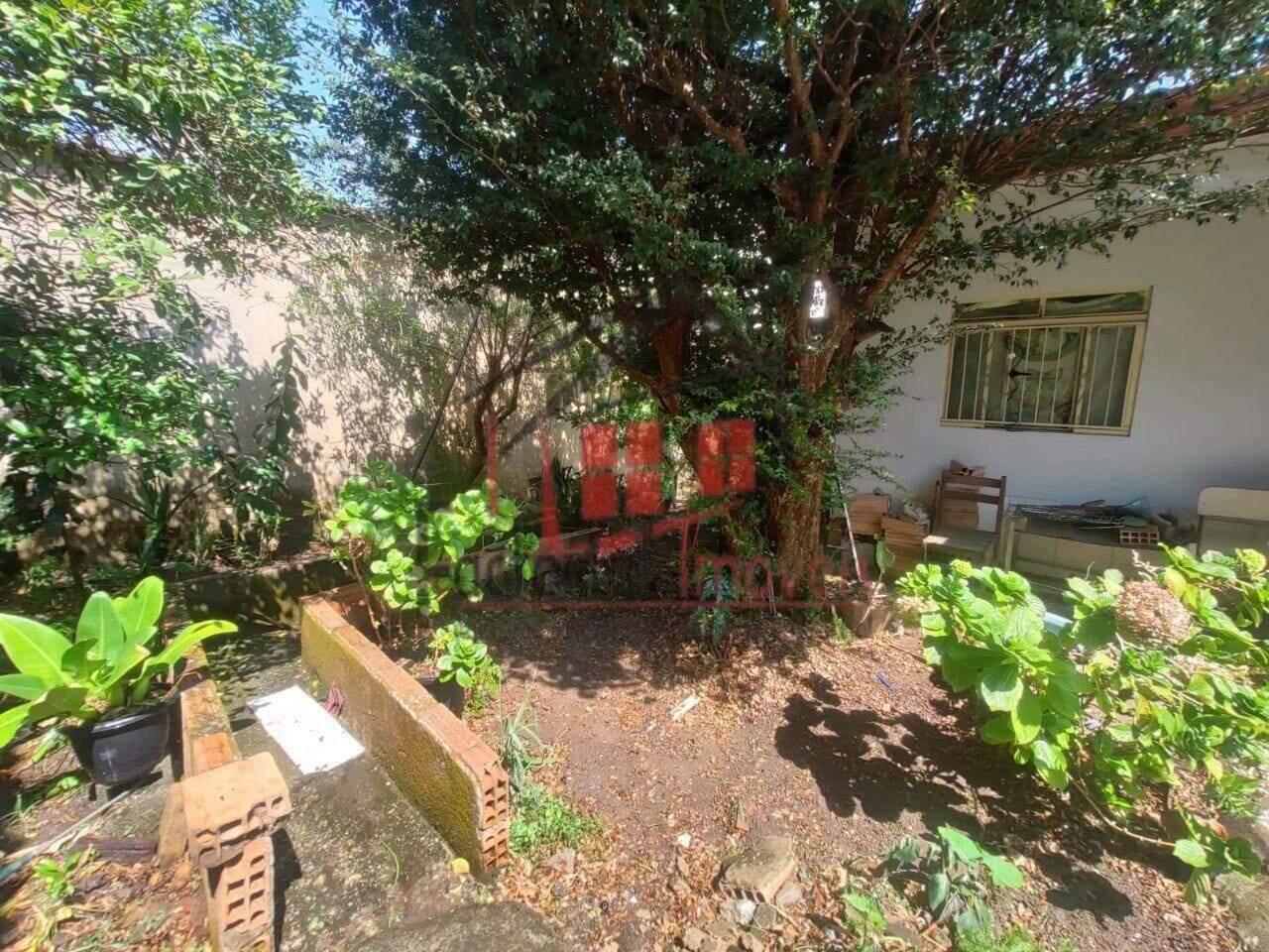 Área à venda no Jardim Pérola: 