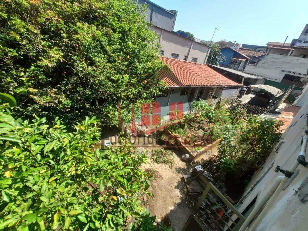 Área à venda no Jardim Pérola: 