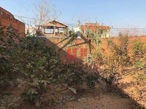 Área à venda no Santa Lúcia: 