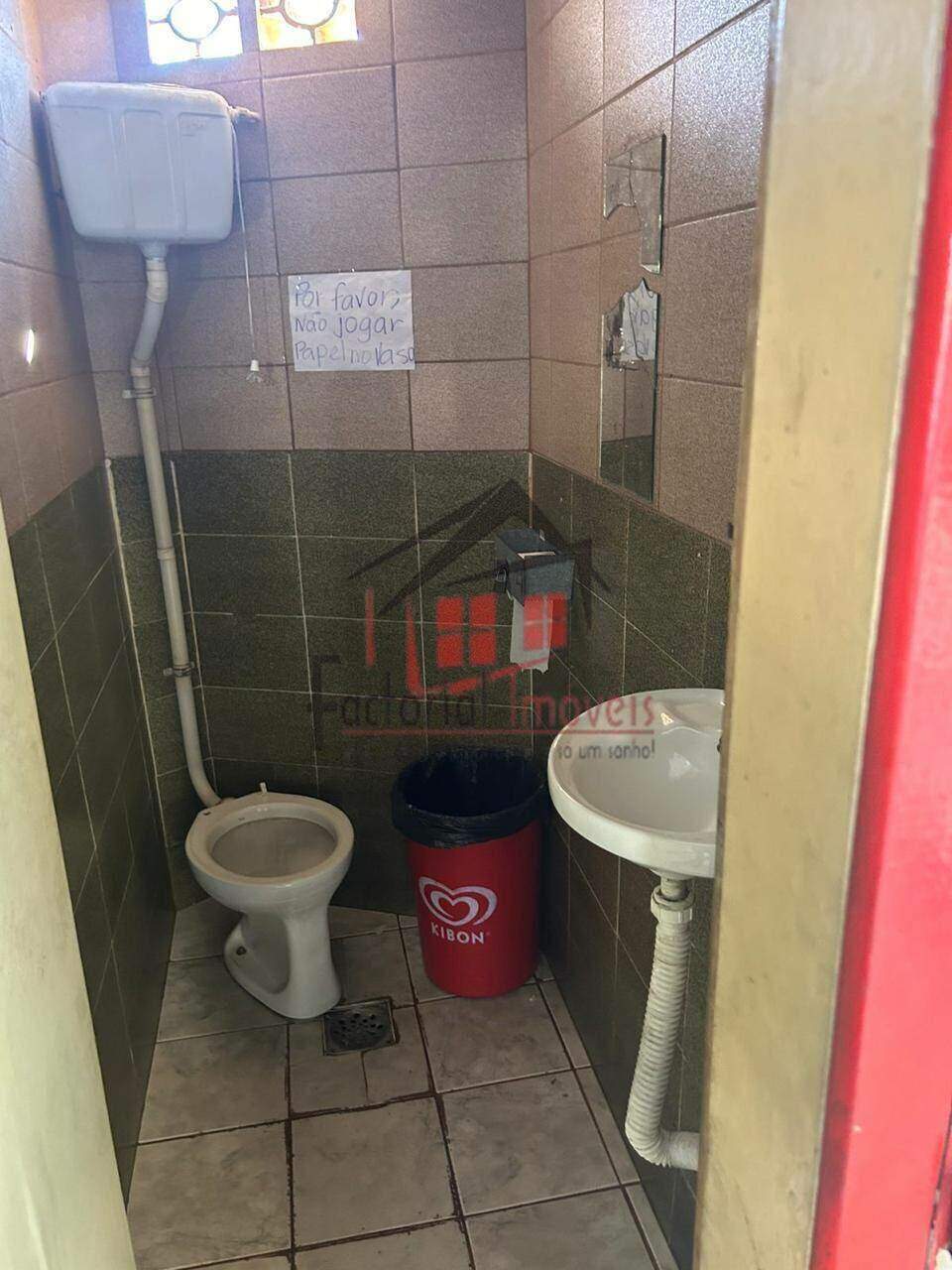 Ponto Comercial à venda no Glória: 