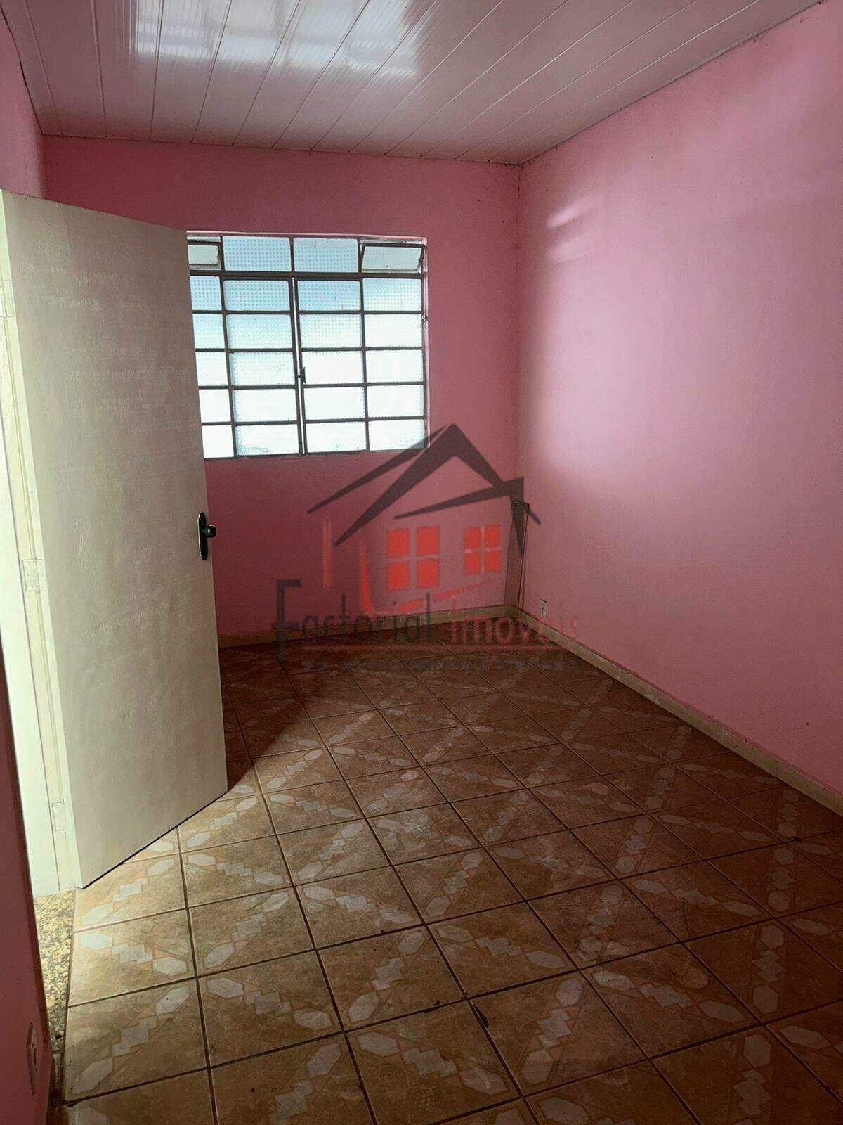 Casa à venda no Caiçara-Adelaide: 