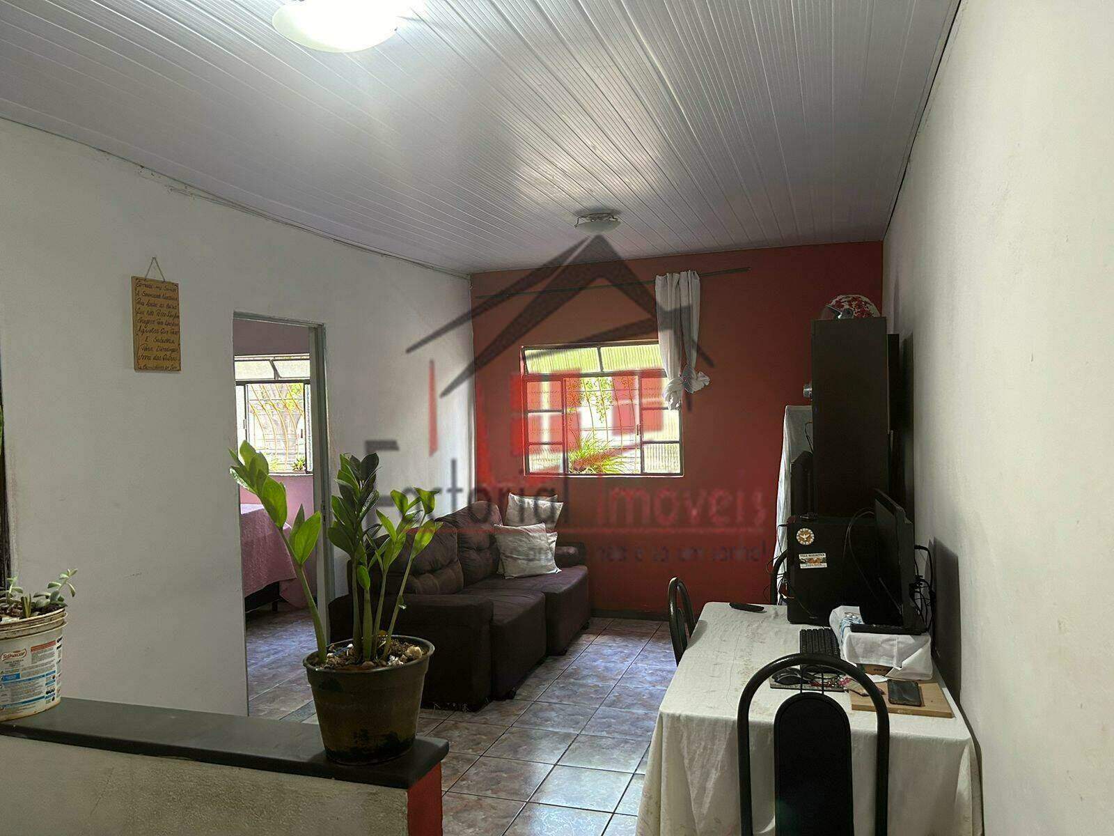 Casa à venda no Caiçara-Adelaide: 