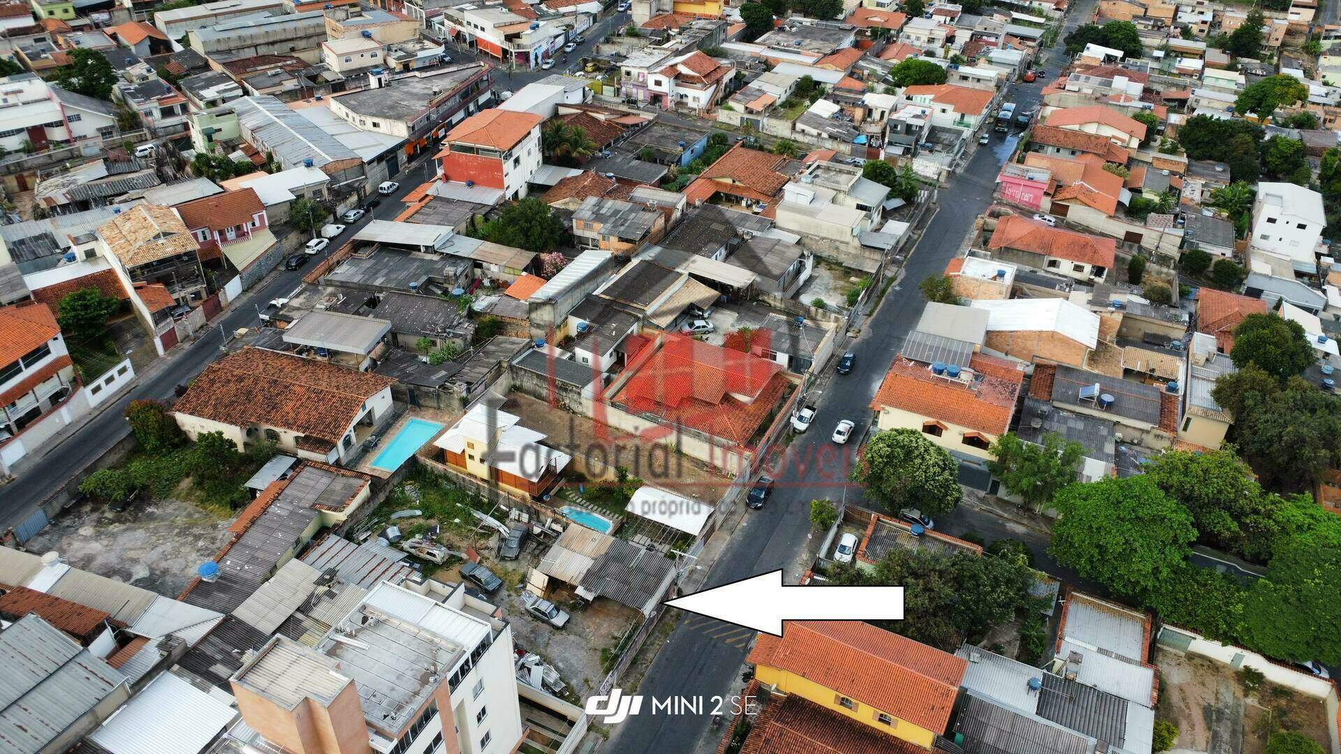 Terreno à venda no Coqueiros: 