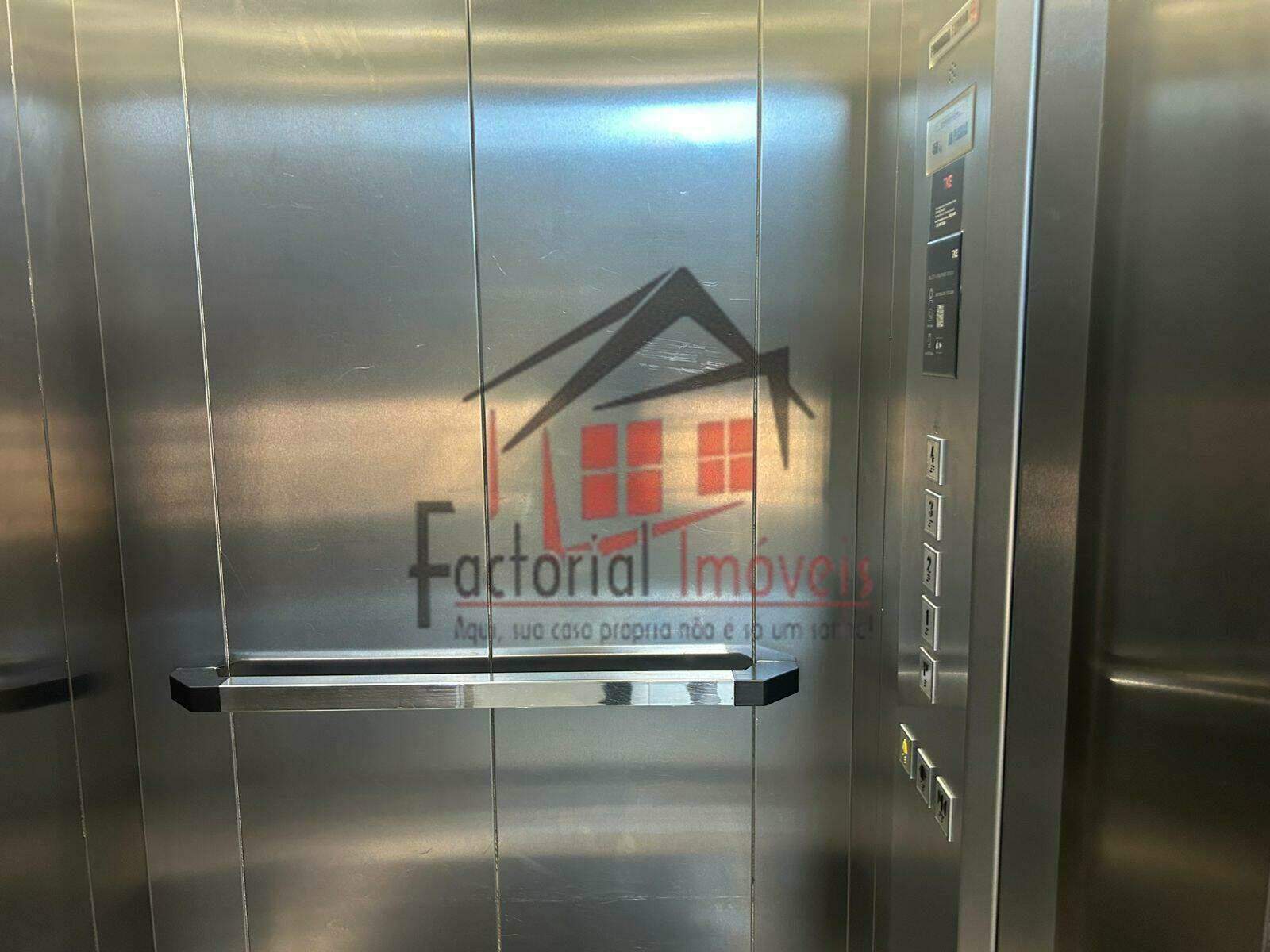 Apartamento à venda no Cabral: 