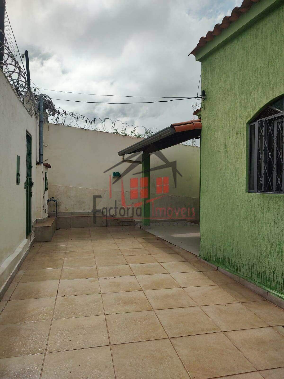 Casa à venda no Novo Glória: 