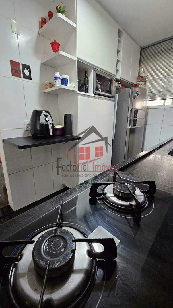 Apartamento à venda no Cabral: 