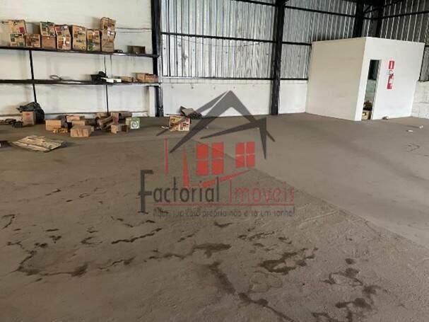 Galpão à venda no Camargos: 