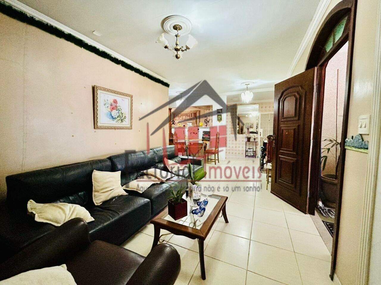 Casa à venda no Alípio de Melo: 