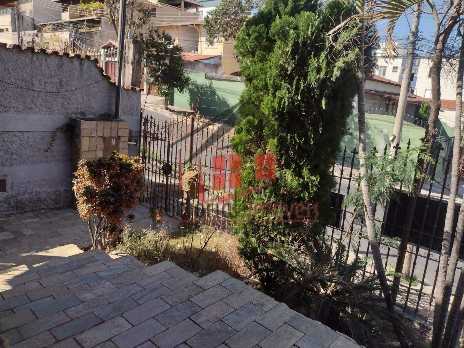 Casa à venda no Serrano: 