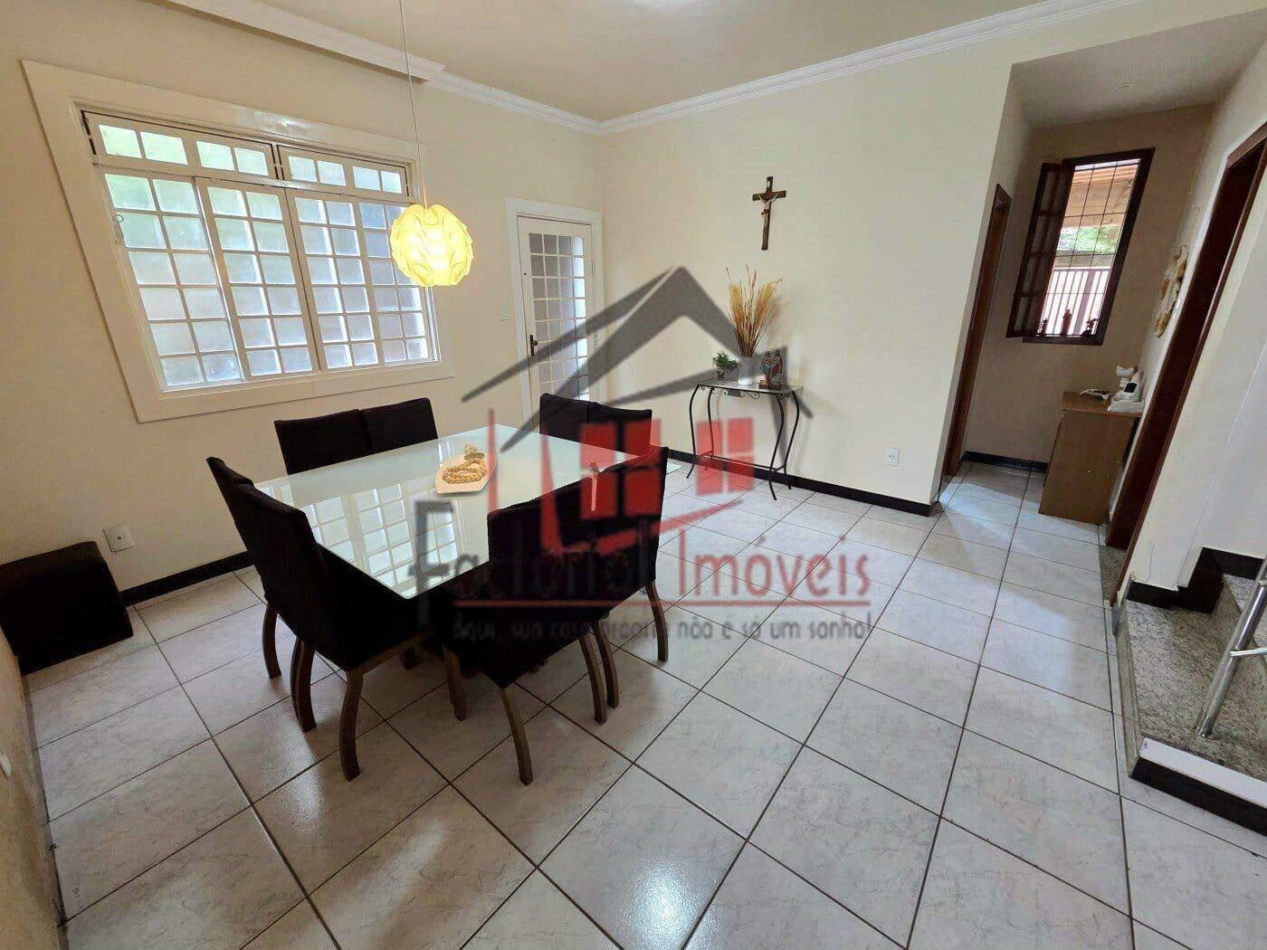 Casa à venda no Serrano: 