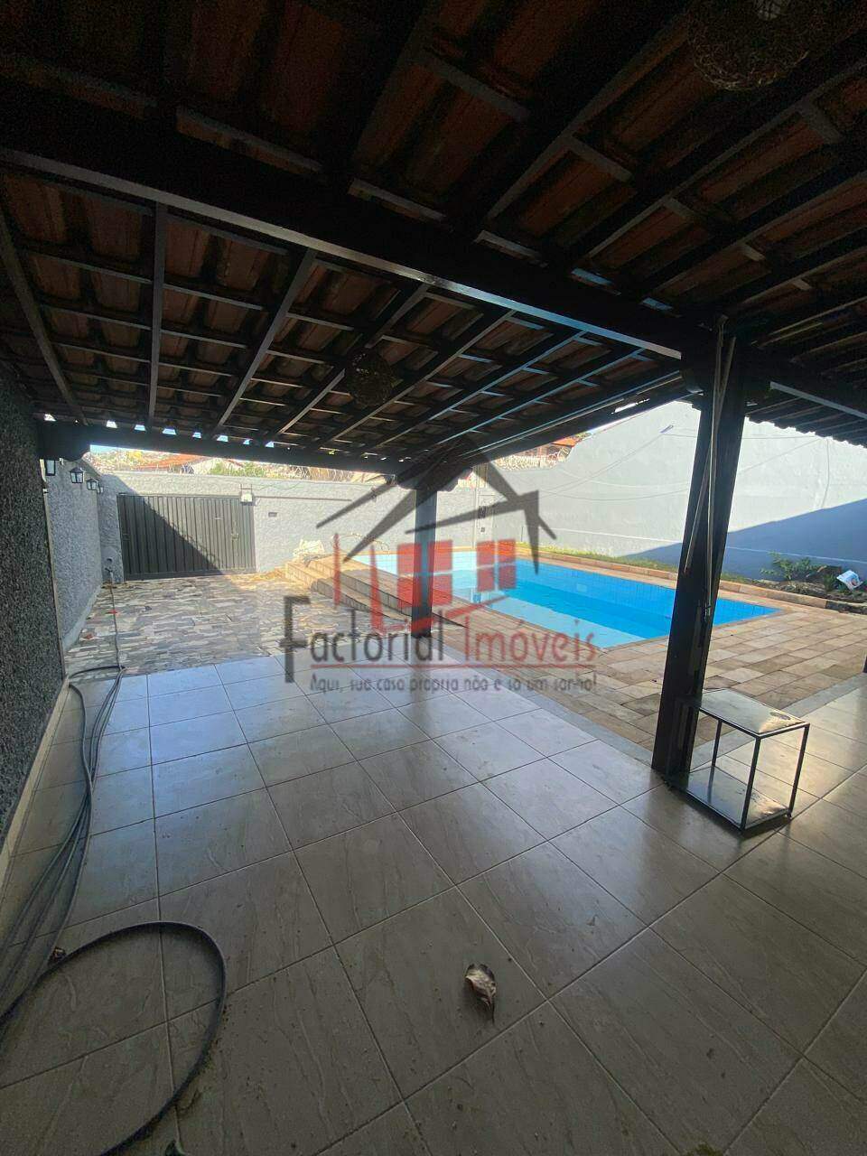 Casa à venda no Alípio de Melo: 