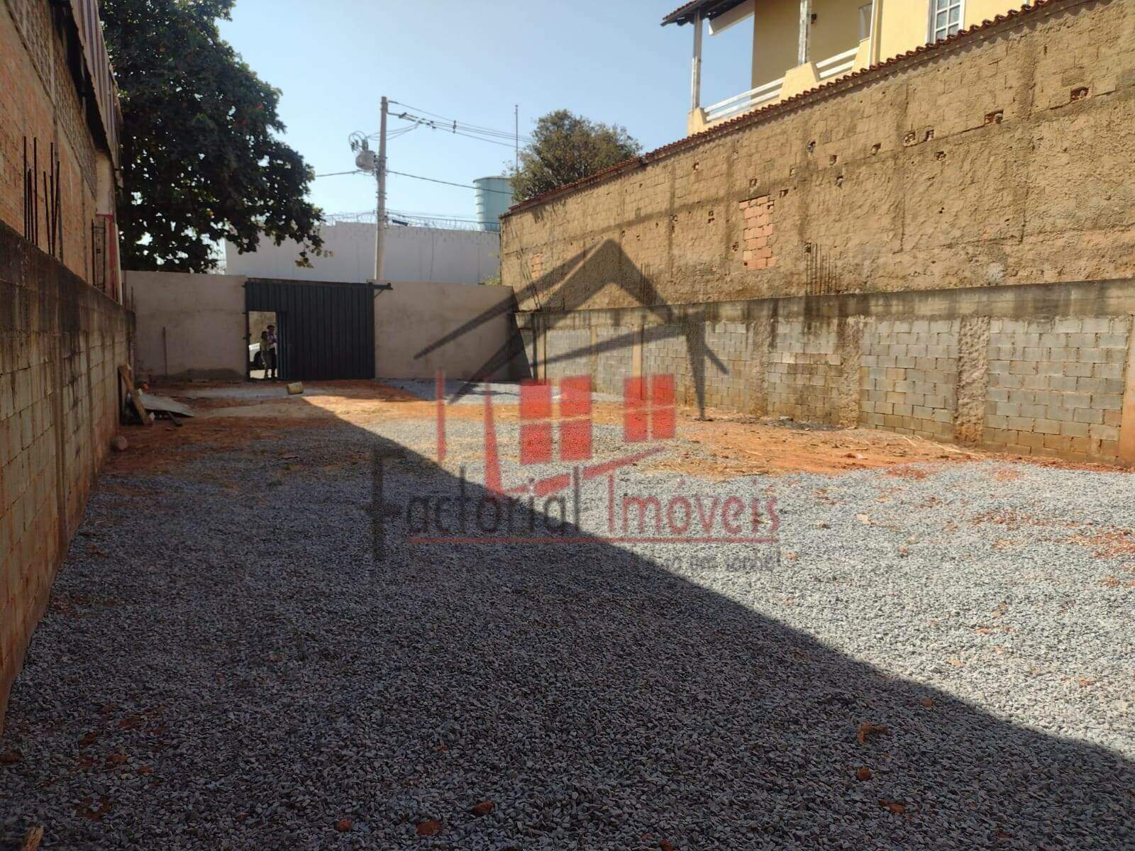 Lote para aluguel no Nova Cachoeirinha: 