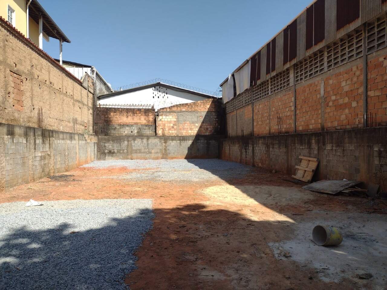 Lote para aluguel no Nova Cachoeirinha: 