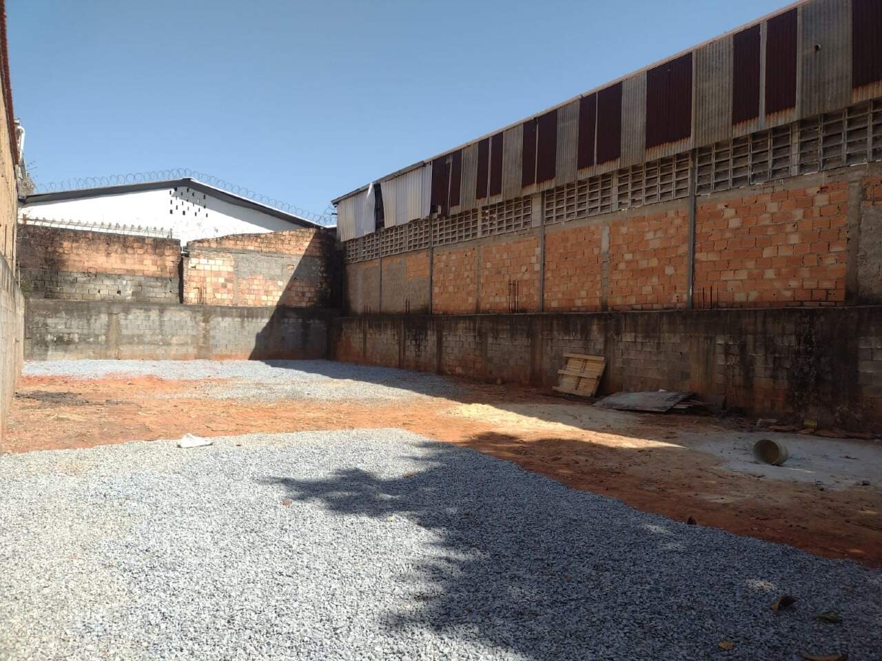 Lote para aluguel no Nova Cachoeirinha: 