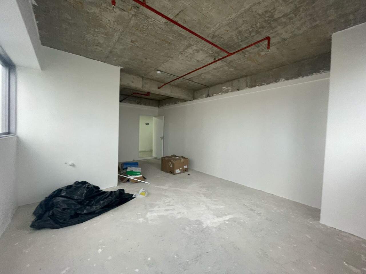 Sala para aluguel no Vila da Serra: 