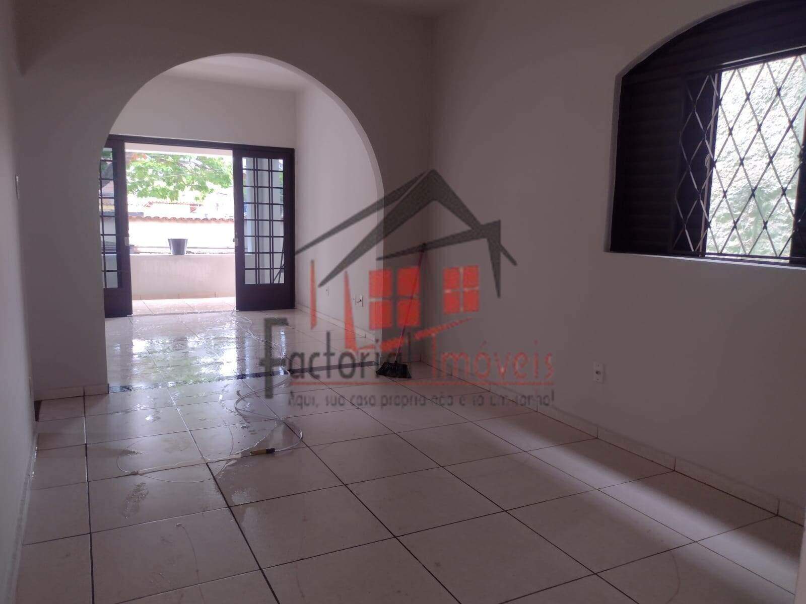 Casa para aluguel no Glória: 