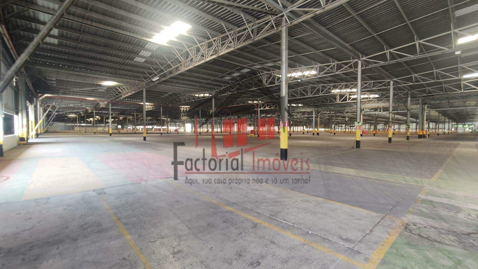 Galpão para aluguel no Universitário: 