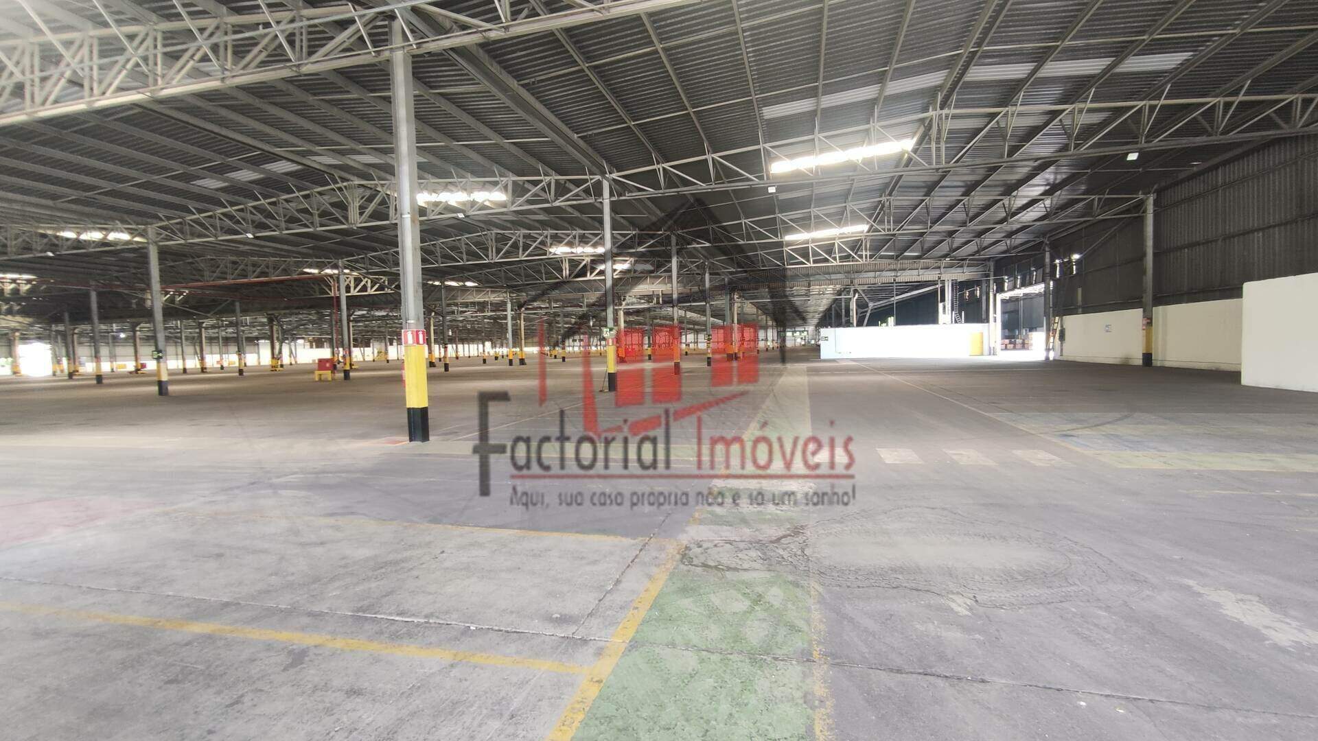 Galpão para aluguel no Universitário: 