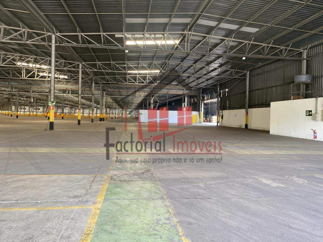 Galpão para aluguel no Universitário: 