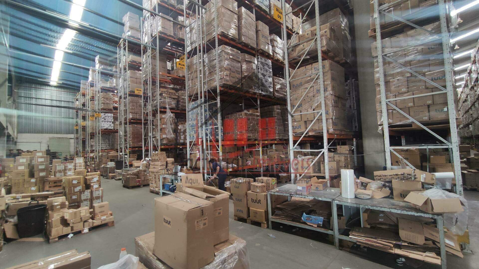 Galpão para aluguel no Cinco: 