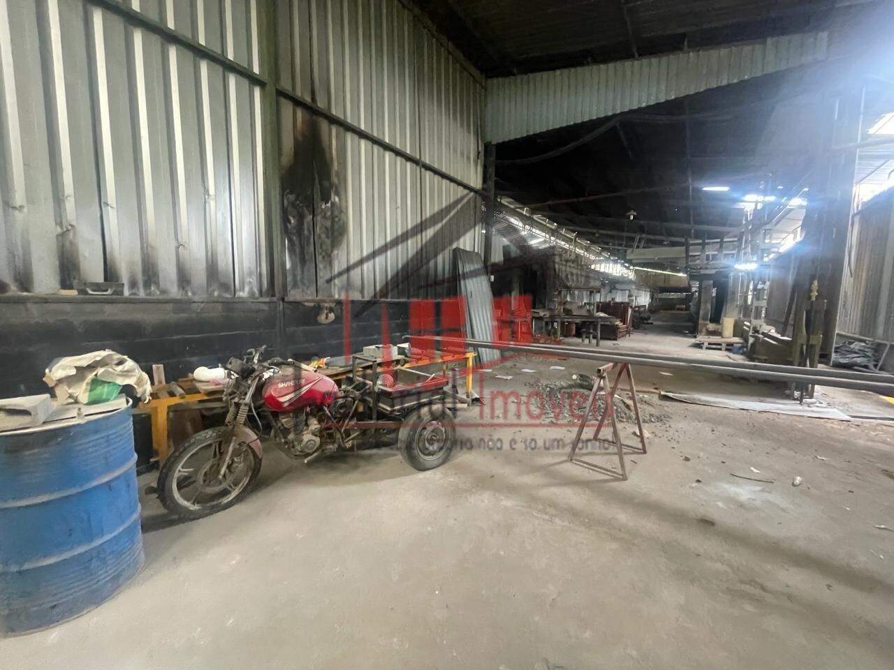 Galpão para aluguel no Distrito Industrial Simão da Cunha: 