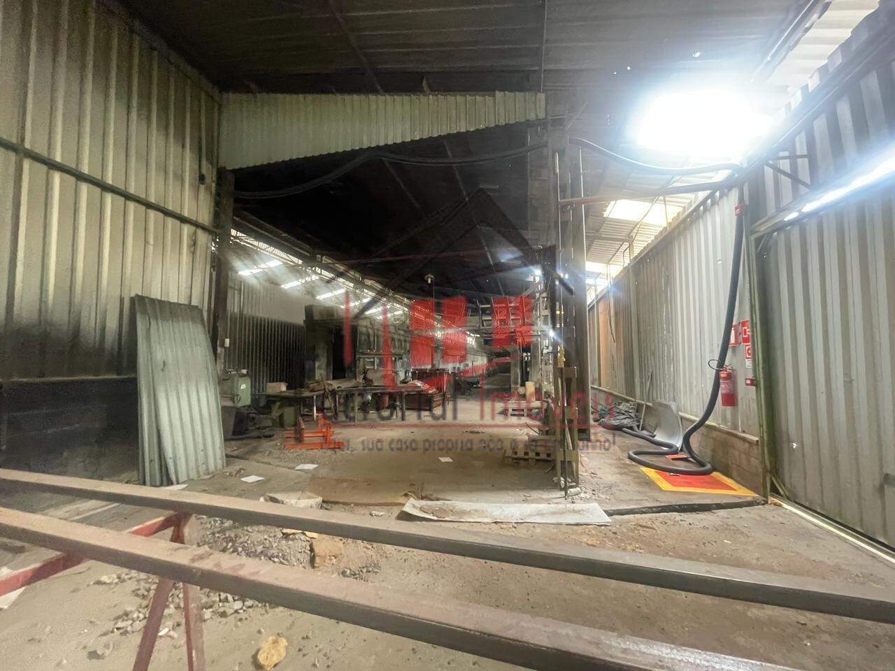 Galpão para aluguel no Distrito Industrial Simão da Cunha: 