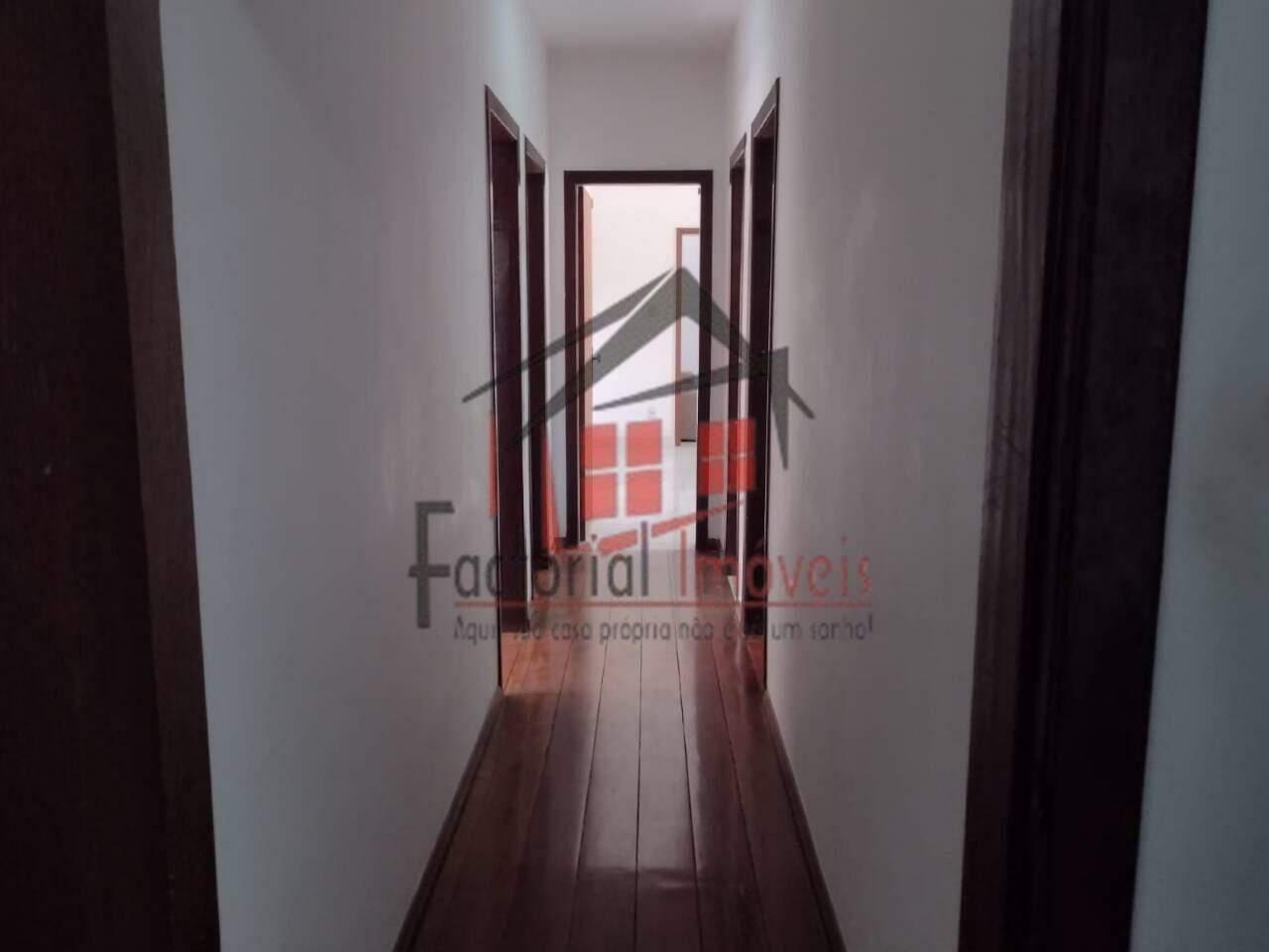 Casa para aluguel no Glória: 